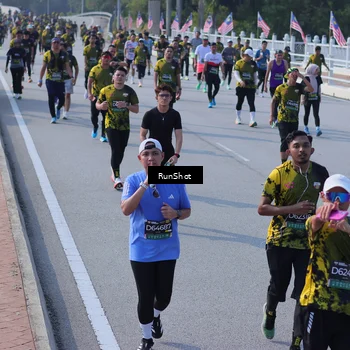 Runner Photo 7177697