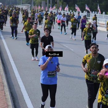 Runner Photo 7177698