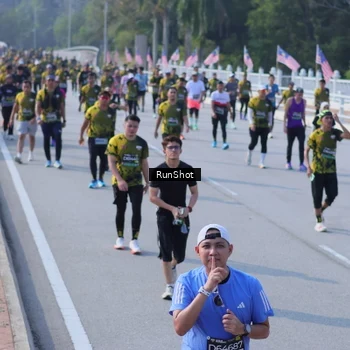 Runner Photo 7177705