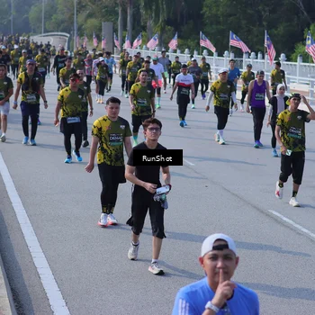 Runner Photo 7177713