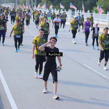 Runner Photo 7177716