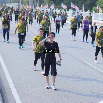 Runner Photo 7177717
