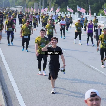 Runner Photo 7177721
