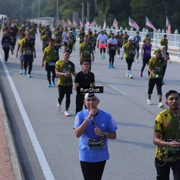Runner Photo 7177724