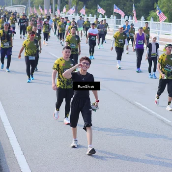 Runner Photo 7177728