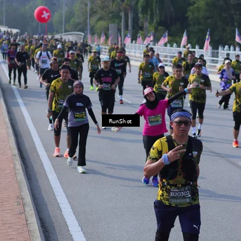 Runner Photo 7177839