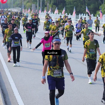Runner Photo 7177843