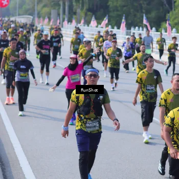 Runner Photo 7177847