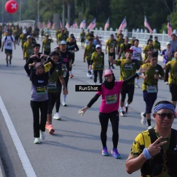 Runner Photo 7177863
