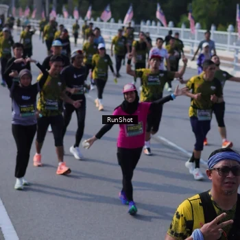 Runner Photo 7177871