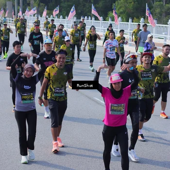 Runner Photo 7177876