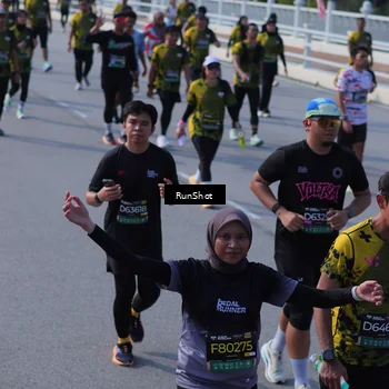 Runner Photo 7177895