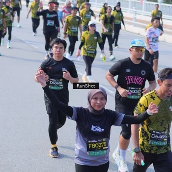 Runner Photo 7177901