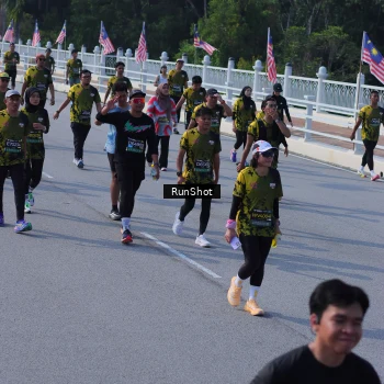 Runner Photo 7177905