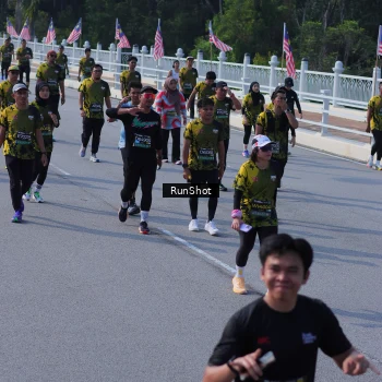 Runner Photo 7177906