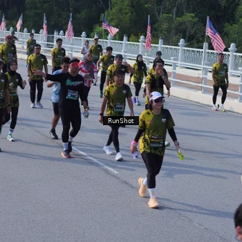 Runner Photo 7177908