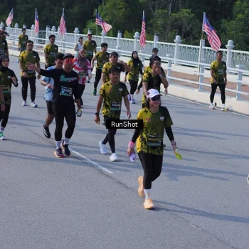 Runner Photo 7177909