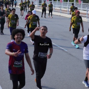 Runner Photo 7178136