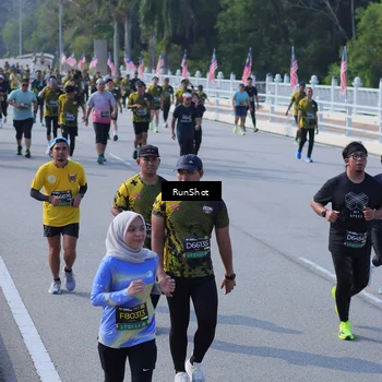 Runner Photo 7178323