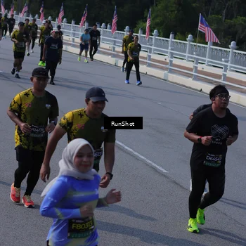 Runner Photo 7178339