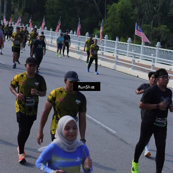 Runner Photo 7178340