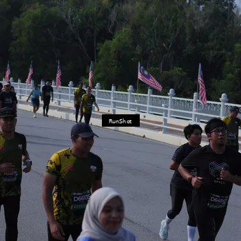 Runner Photo 7178360