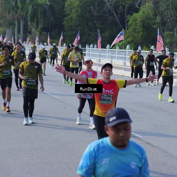 Runner Photo 7178552