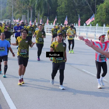 Runner Photo 7178572