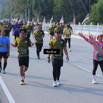 Runner Photo 7178579