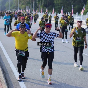 Runner Photo 7178713