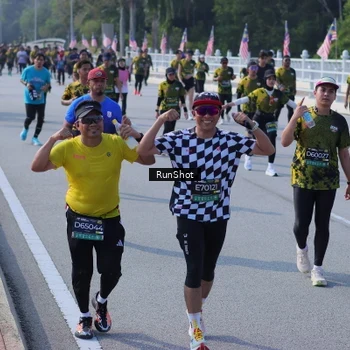 Runner Photo 7178719