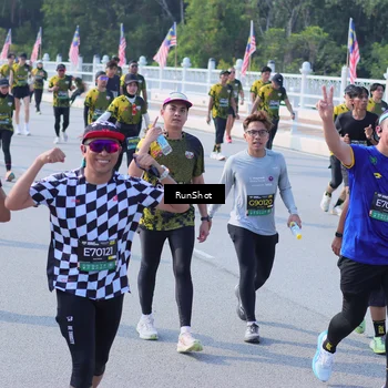 Runner Photo 7178725