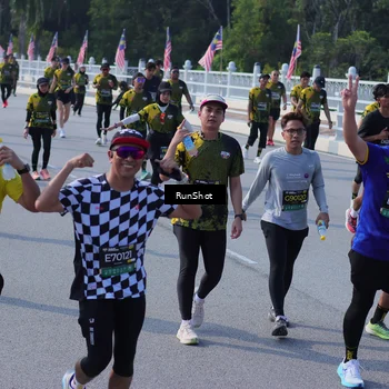Runner Photo 7178732