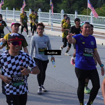 Runner Photo 7178740