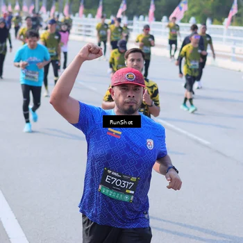 Runner Photo 7178773