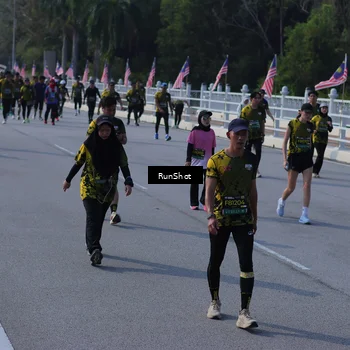 Runner Photo 7178840