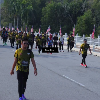 Runner Photo 7178901