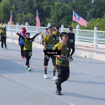 Runner Photo 7179000
