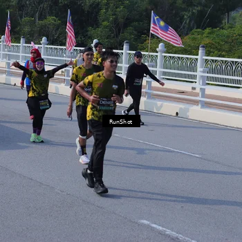 Runner Photo 7179002