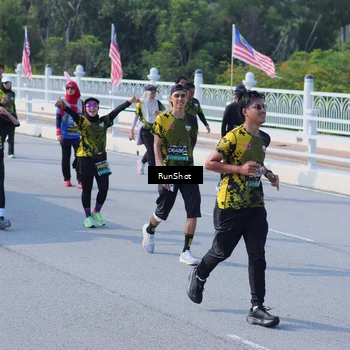 Runner Photo 7179003
