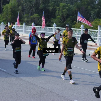 Runner Photo 7179005