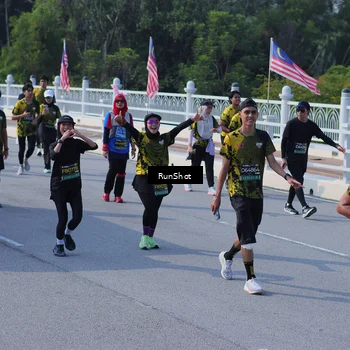 Runner Photo 7179009