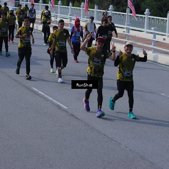 Runner Photo 7179013