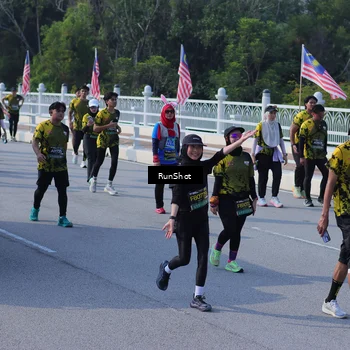 Runner Photo 7179016