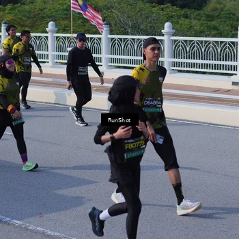 Runner Photo 7179039
