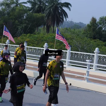 Runner Photo 7179040