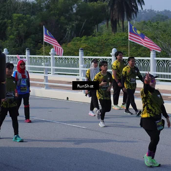 Runner Photo 7179043