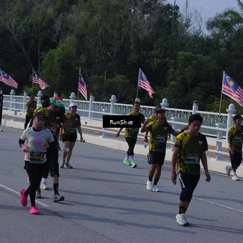 Runner Photo 7179875