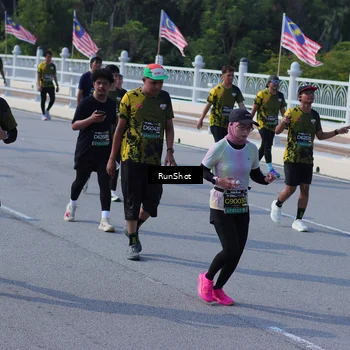 Runner Photo 7179953