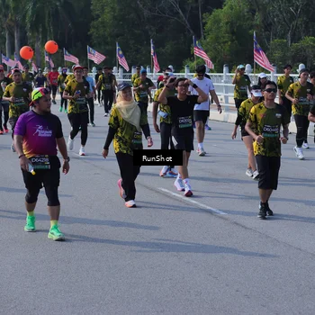 Runner Photo 7180060